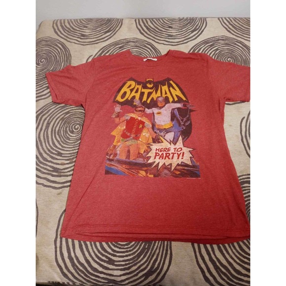 Junk Food Batman Here To Party Adult Red T-Shirt - Size Med - Picture 1 of 6